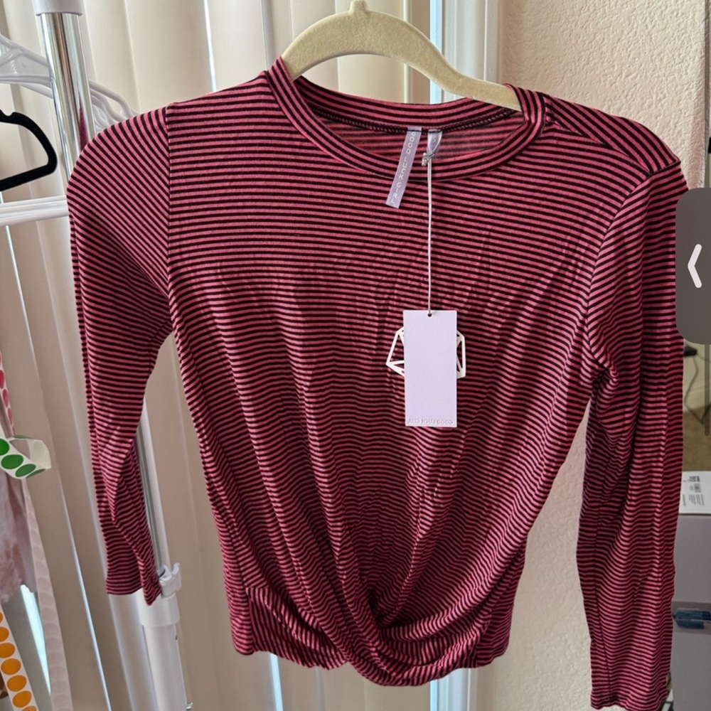 Good Luck Girl Red Ribbed Tie Front Long Sleeve Top Size S (Girls)